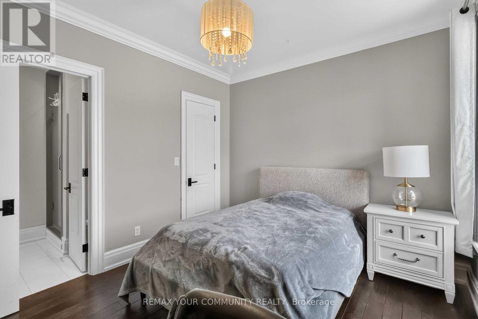 20111 BATHURST STREET E - 33