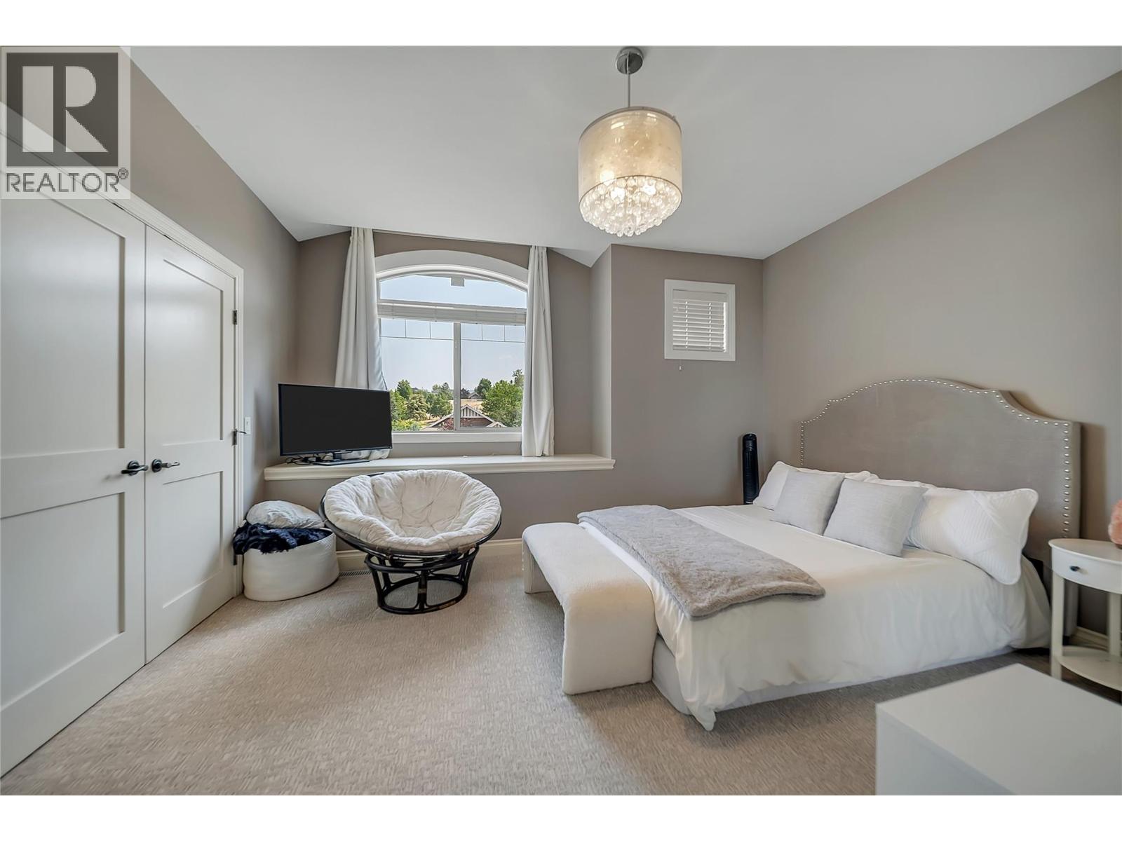 336 Quilchena Drive - 20