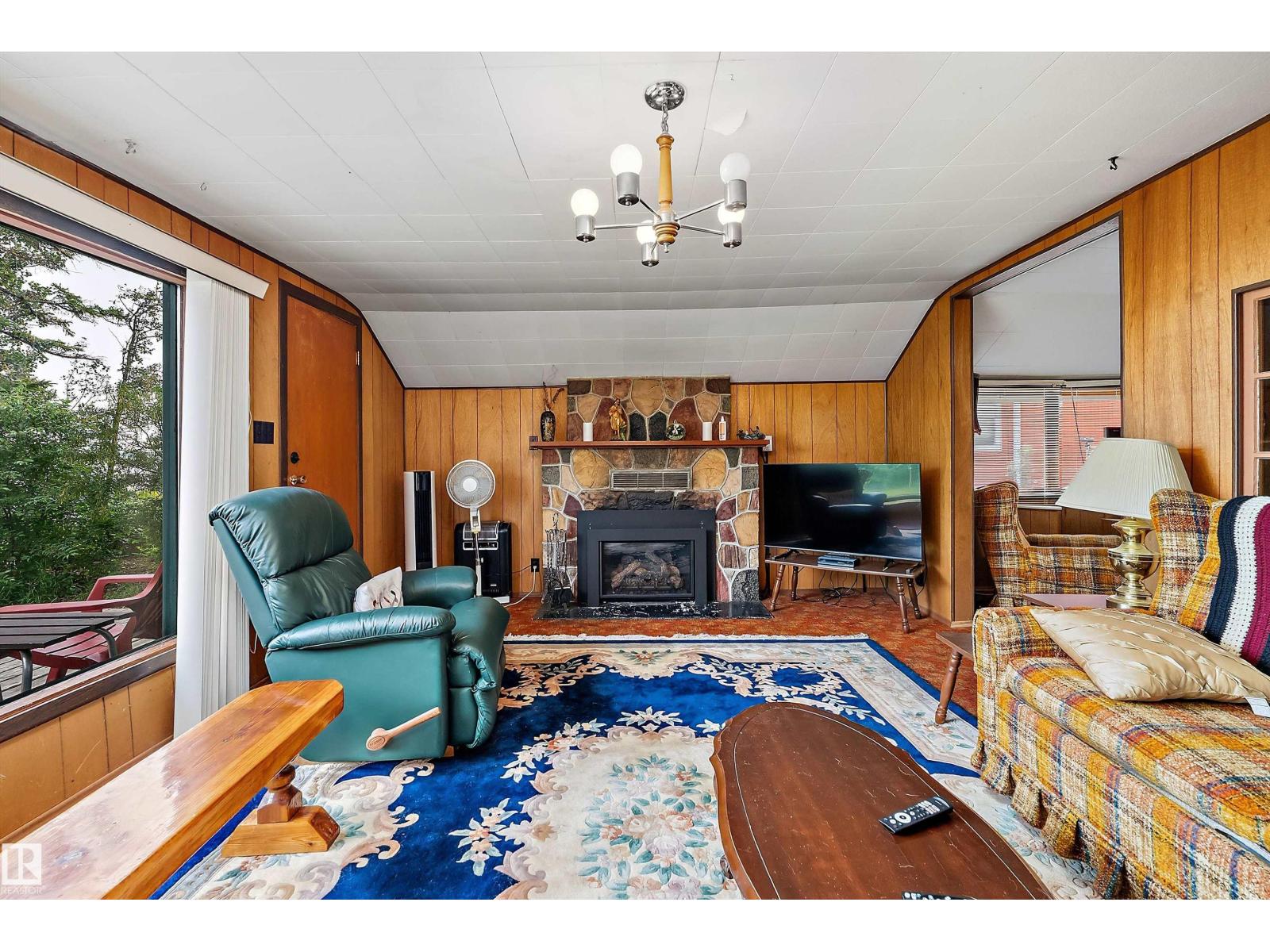 207 1st Avenue - Image 20