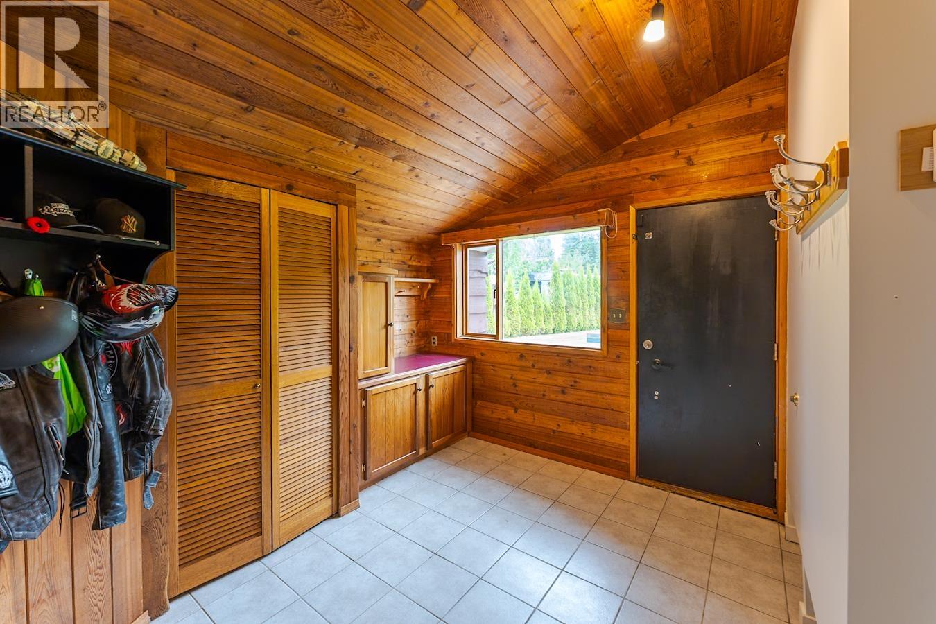 3001 RIVERVIEW ROAD - 4