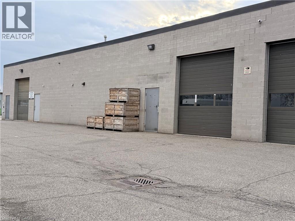1254 PLAINS Road E Unit# 8B