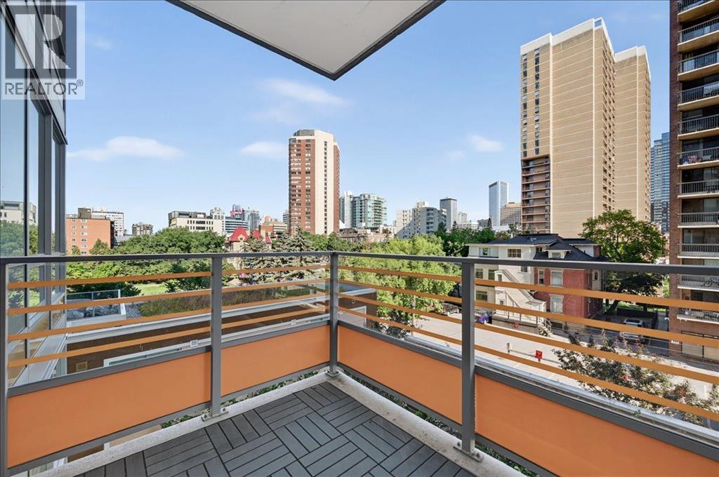#414 626 14 Avenue SW - 24