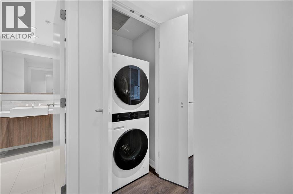#414 626 14 Avenue SW - 32