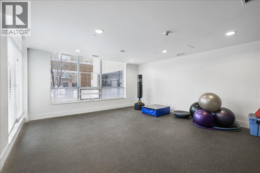 #414 626 14 Avenue SW - 36