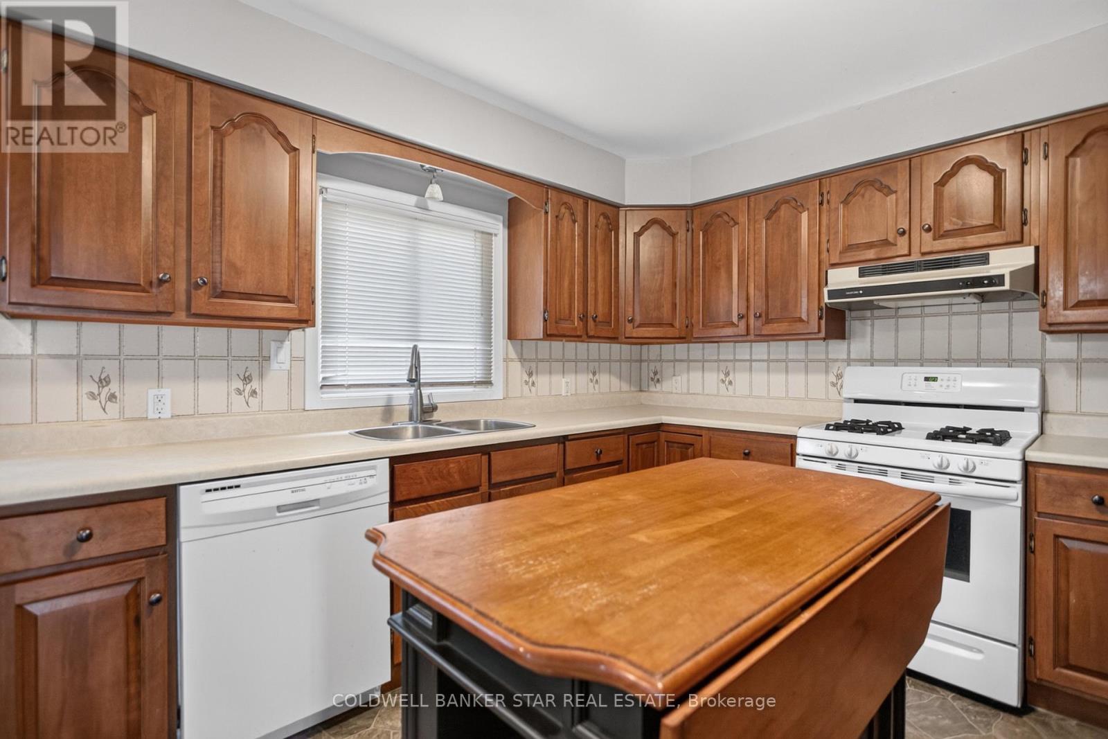 78 MAIN STREET - Image 19