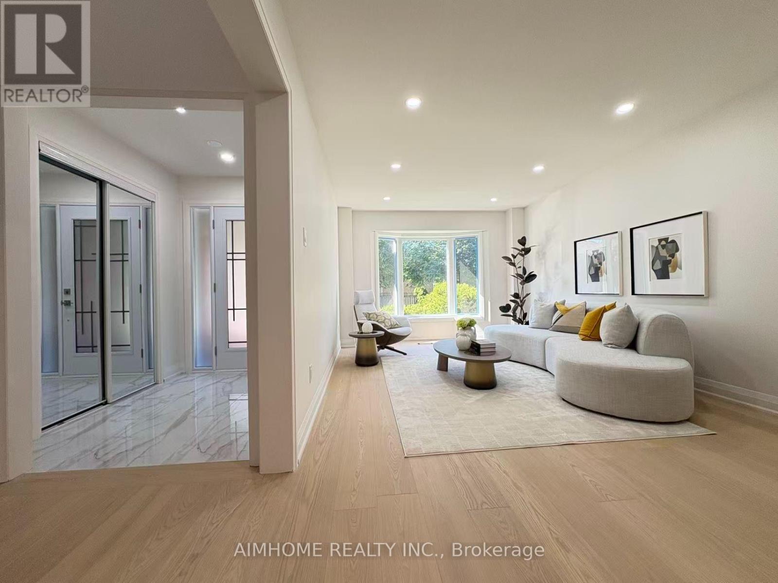 108 BERWICK CRESCENT - 5