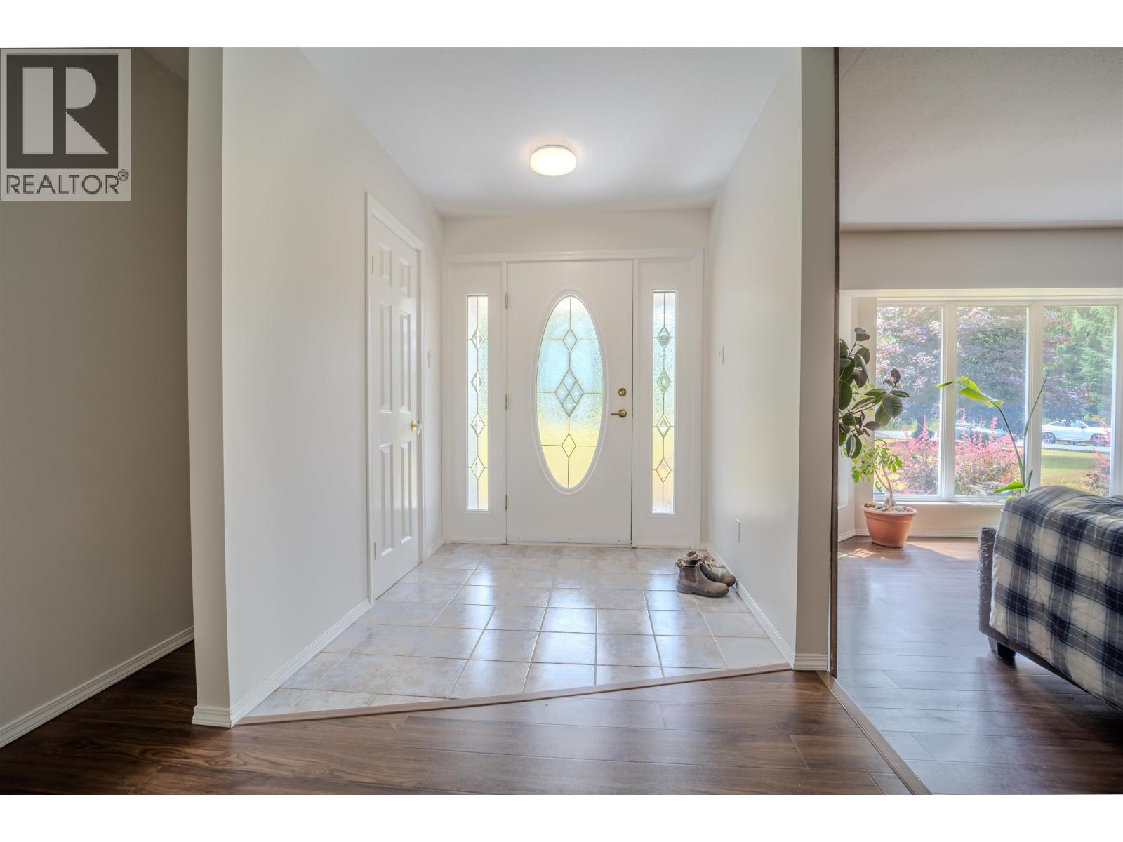 2908 MARION AVENUE - 10