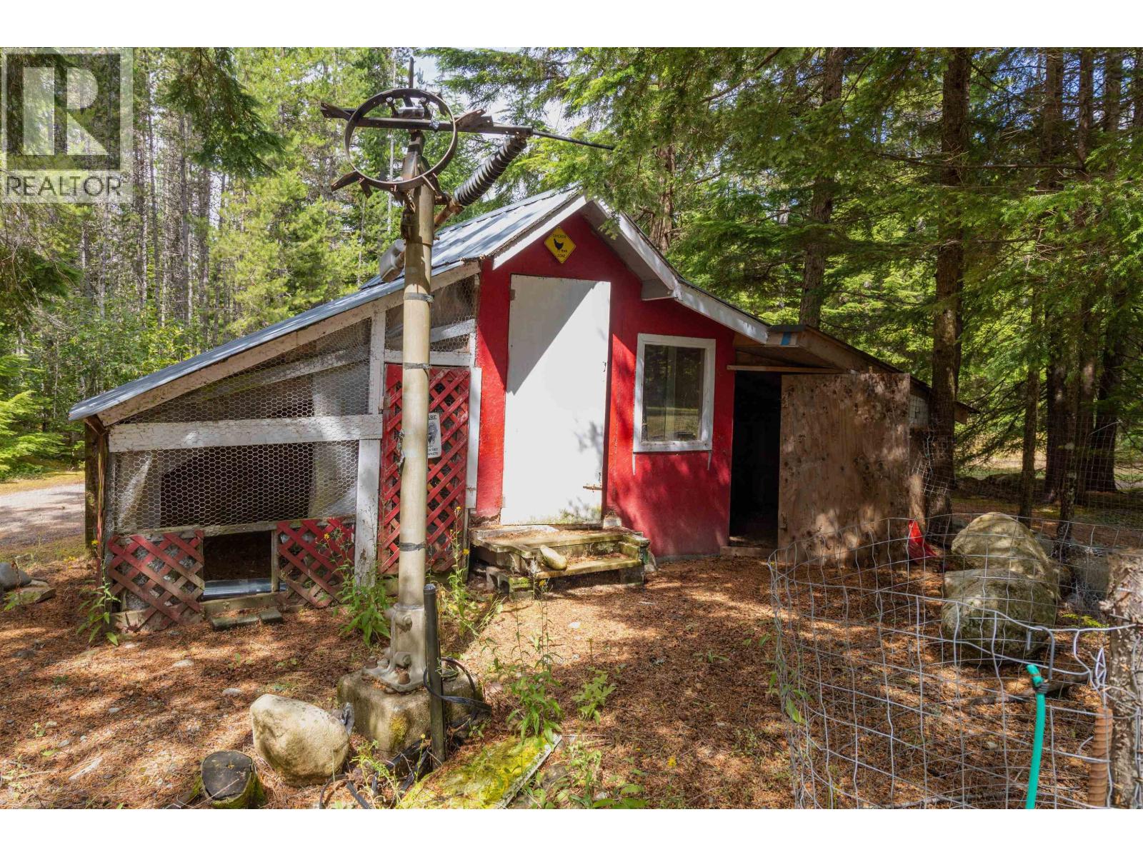 2908 MARION AVENUE - 23