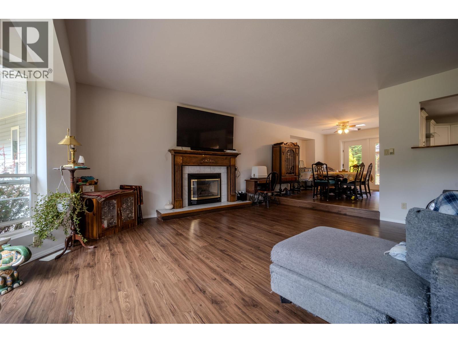 2908 MARION AVENUE - Image 7
