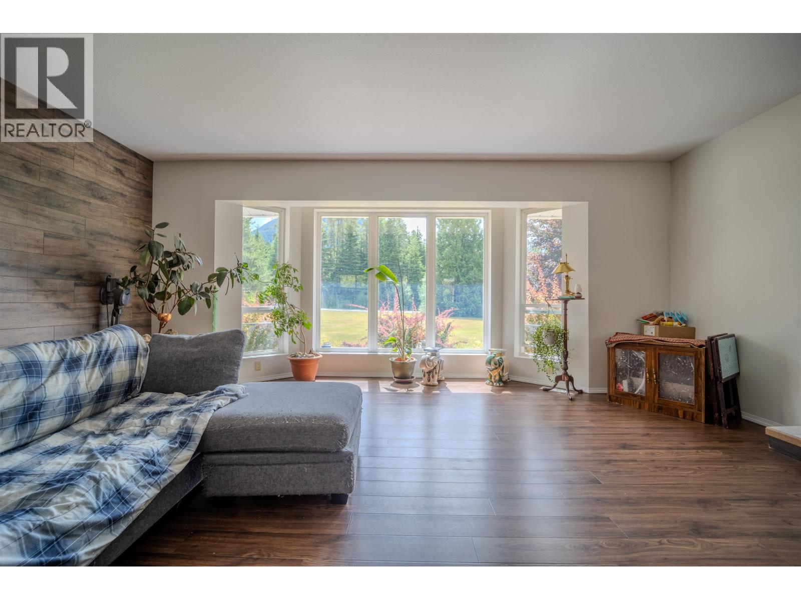 2908 MARION AVENUE - Image 8