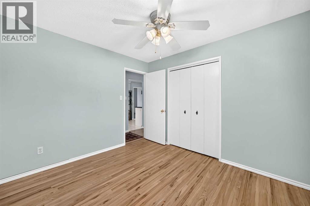 7828 10 Street NW - 23