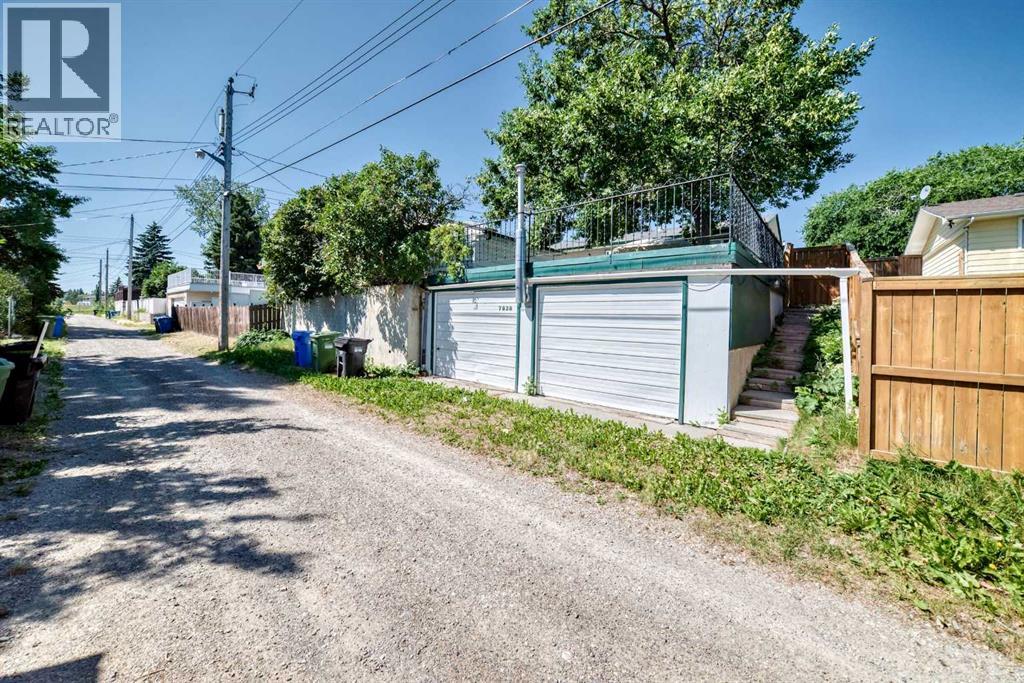 7828 10 Street NW - 48