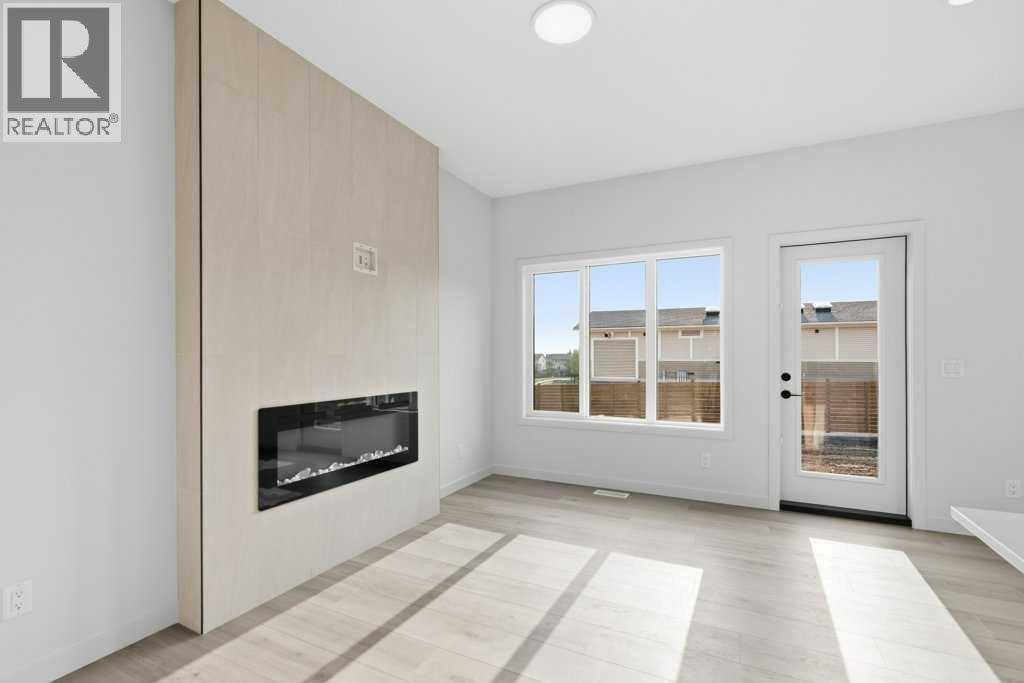 30 Heritage Heath, Cochrane