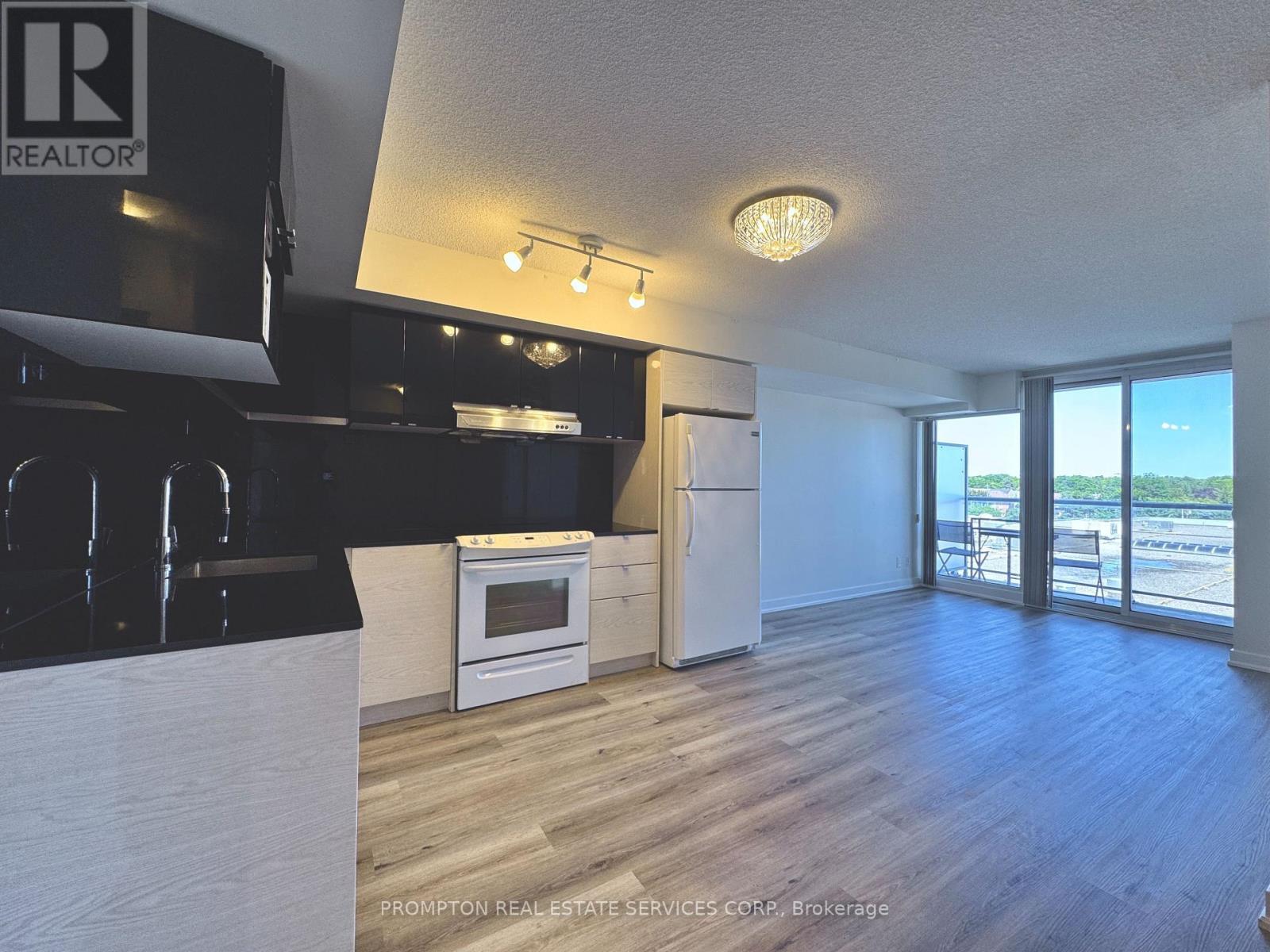 Photo of 72 Esther Shiner Boulevard