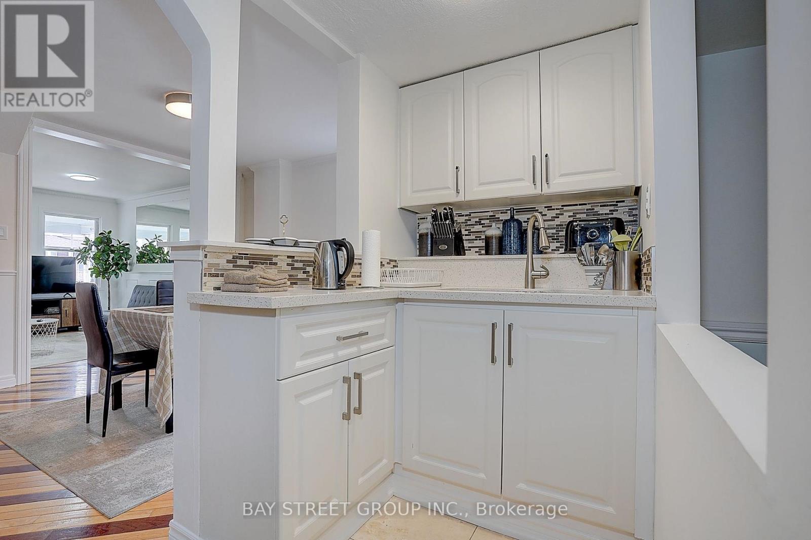 154 ALAMEDA AVENUE - 22