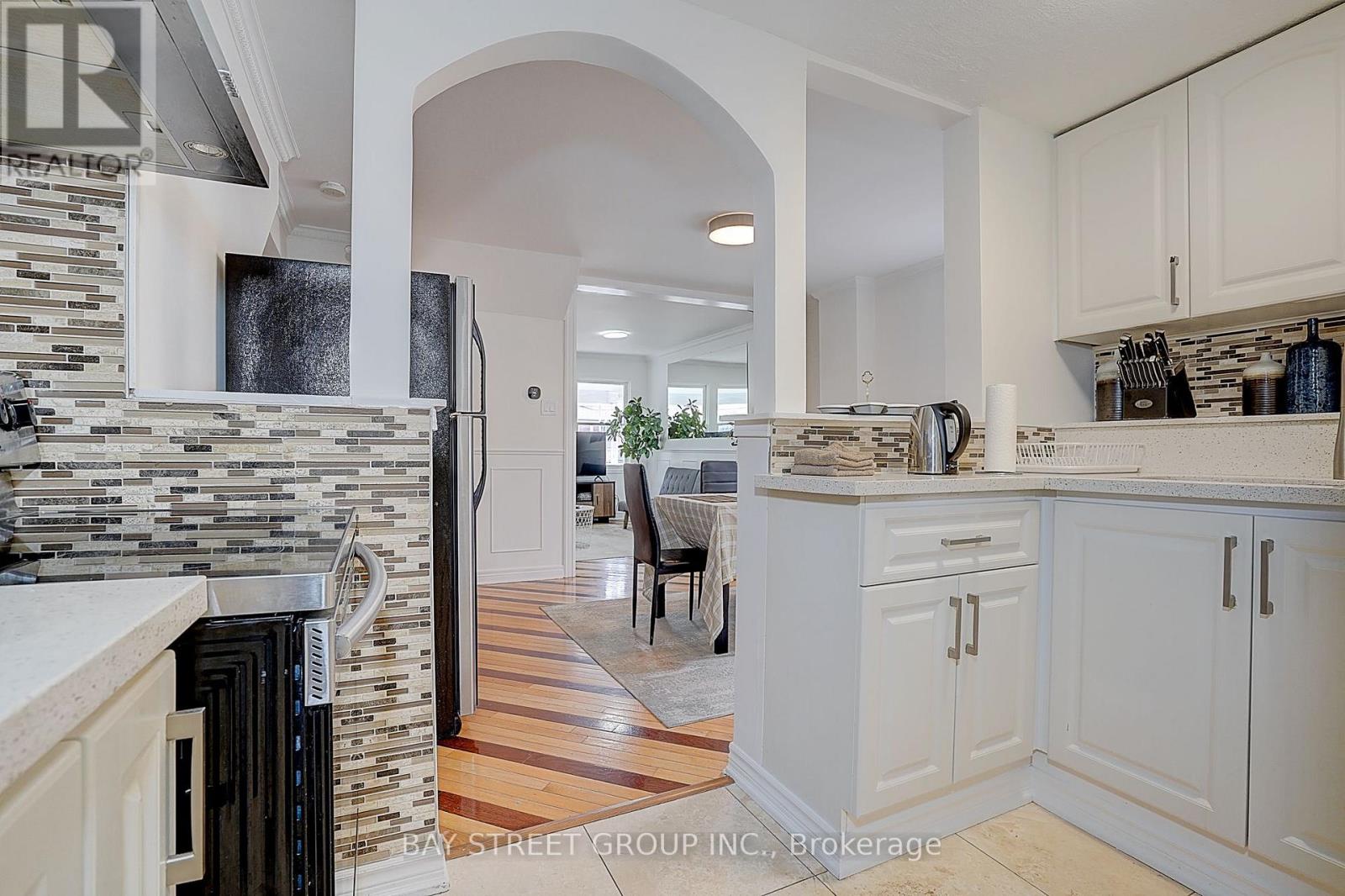 154 ALAMEDA AVENUE - 23