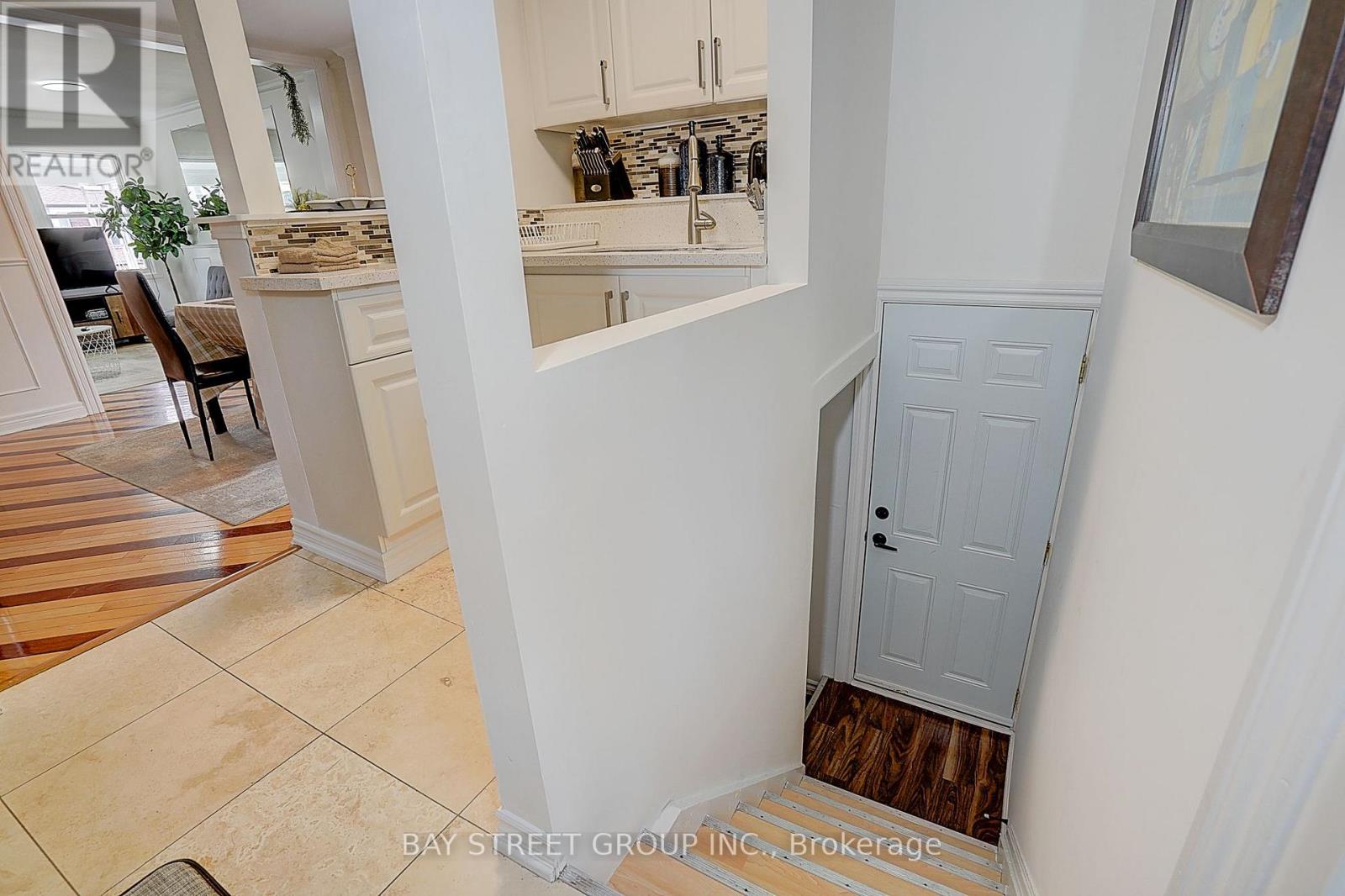 154 ALAMEDA AVENUE - 25