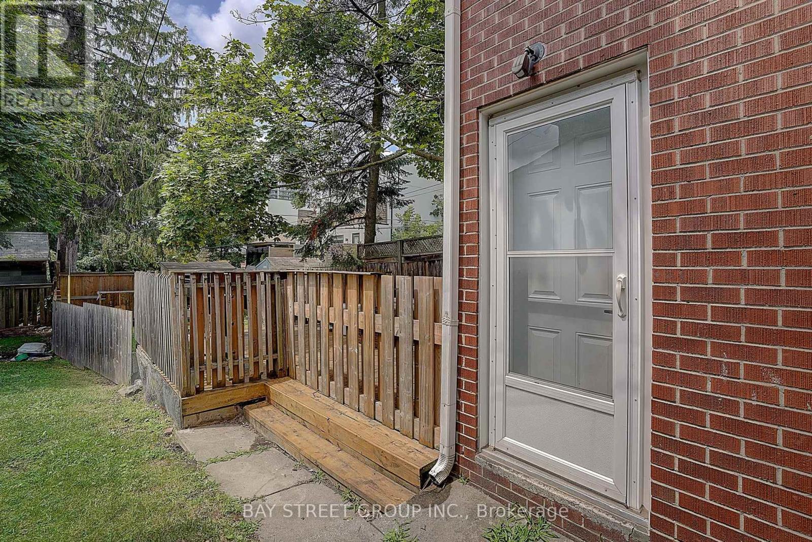 154 ALAMEDA AVENUE - 4