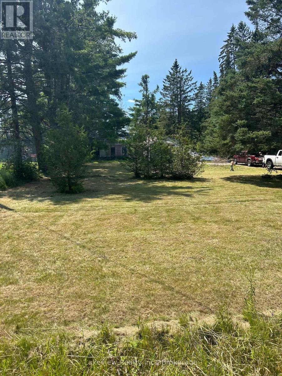 315 BURNT RIVER ROAD N - 3