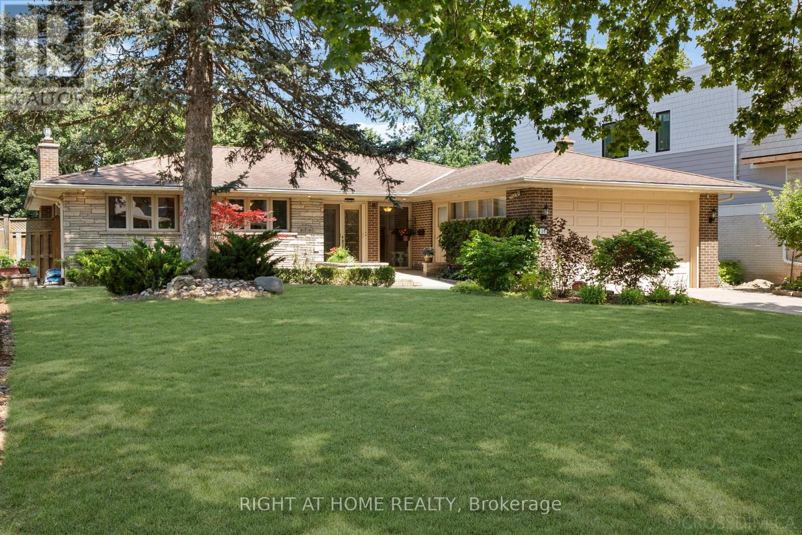 39 GROVETREE ROAD - 1