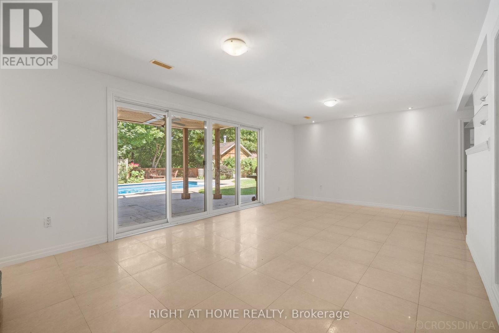39 GROVETREE ROAD - 26