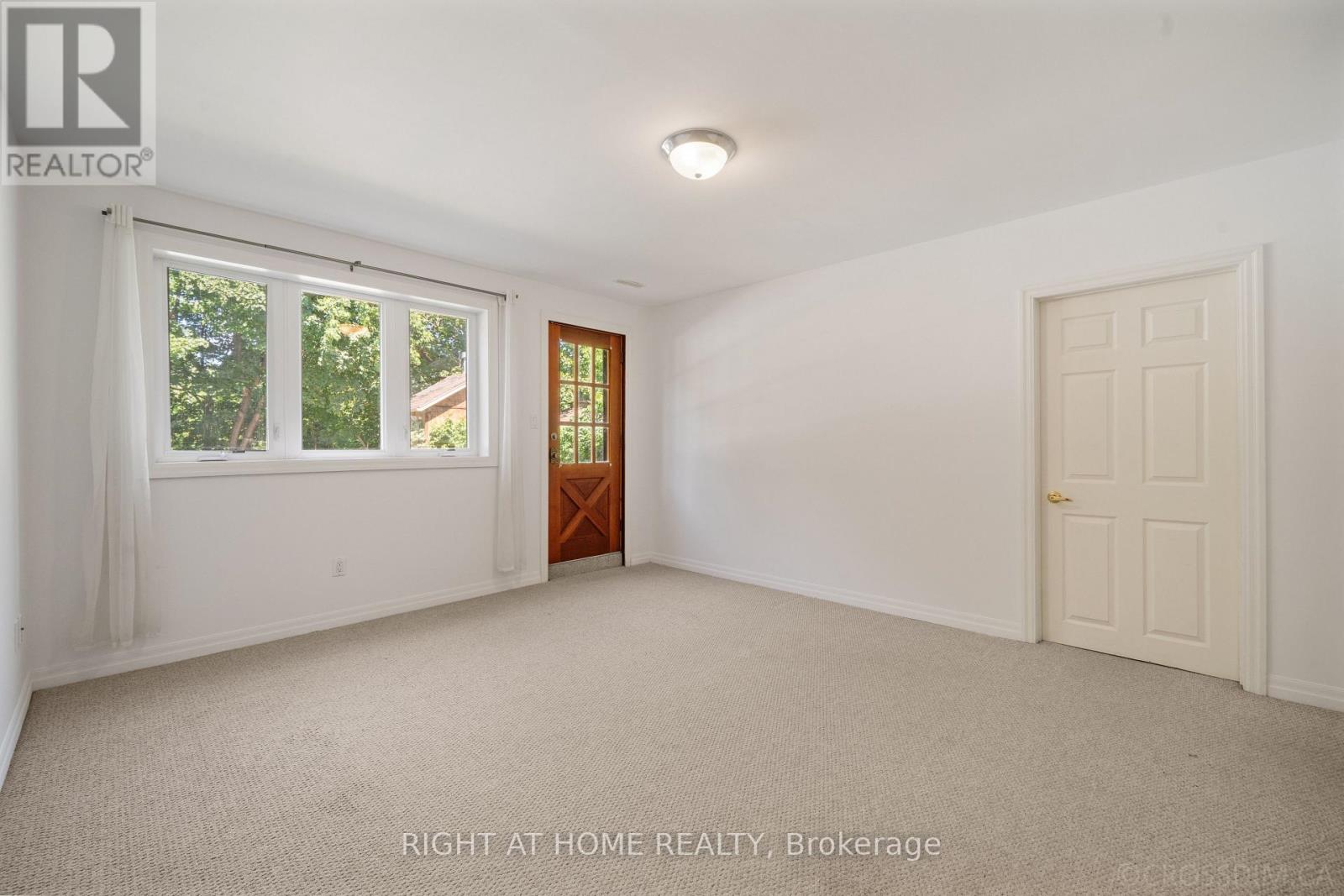 39 GROVETREE ROAD - 28