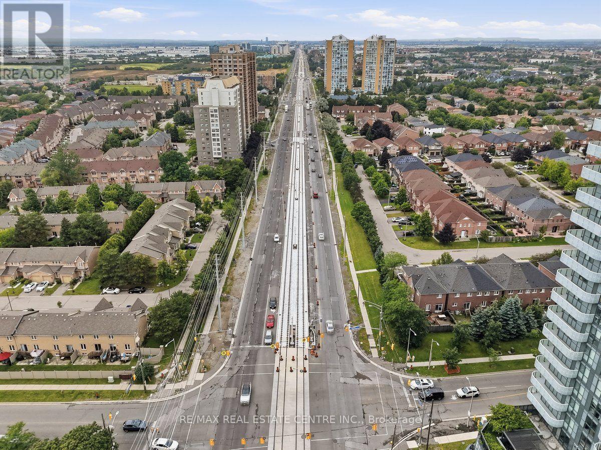 8 NAHANI WAY 304 WAY - 25