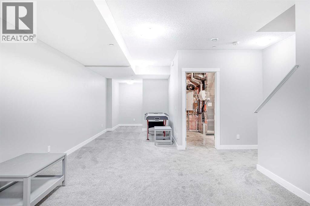 14902 1 Street NE - 14