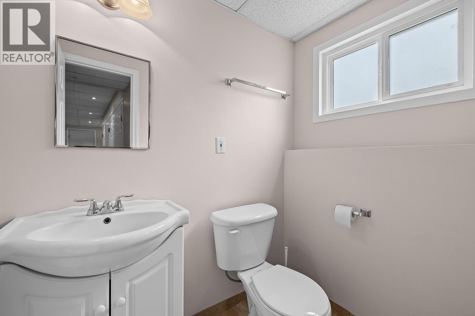  3254 McGregor Road, West Kelowna