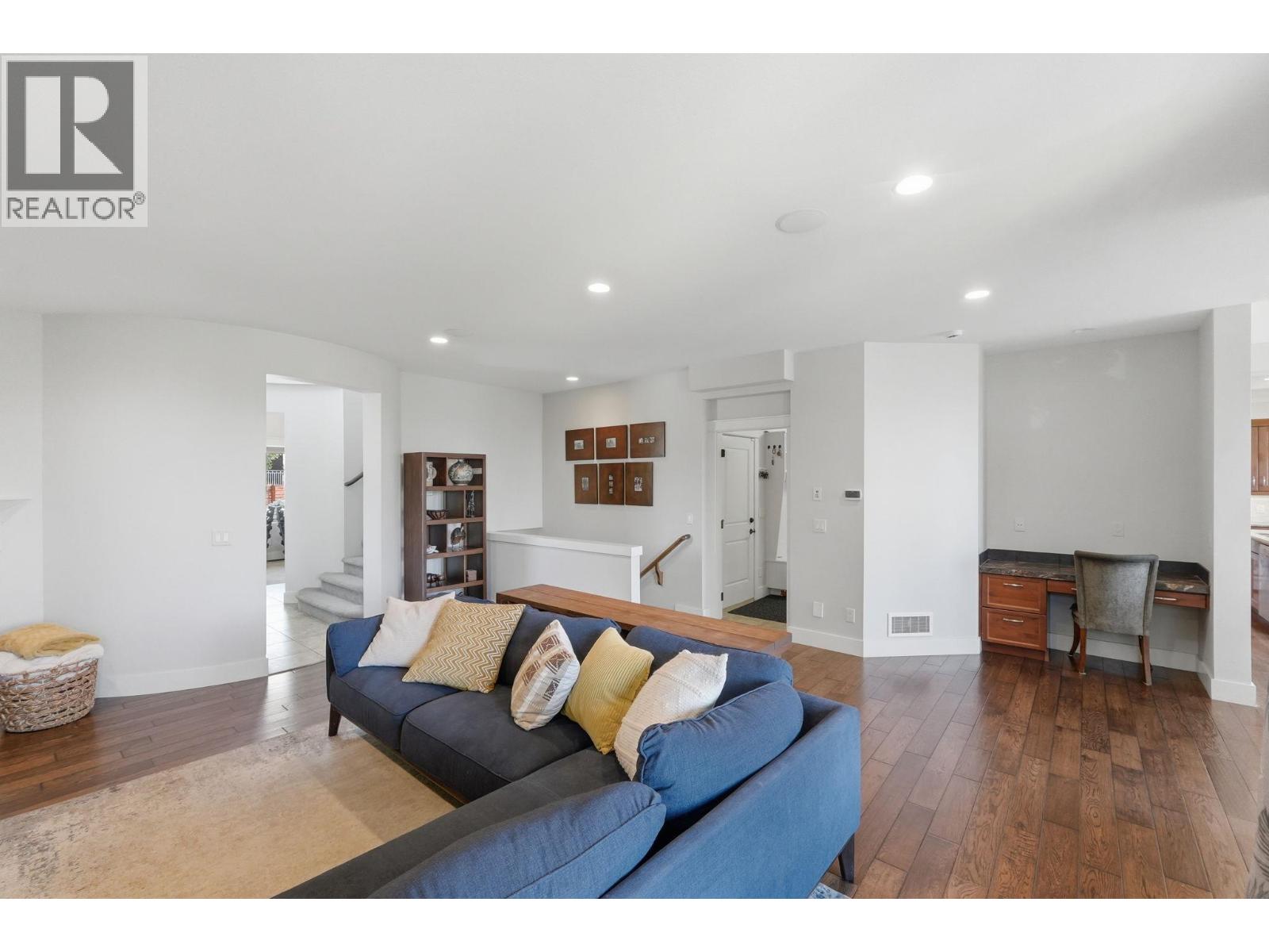 5765 Mountainside Drive, Kelowna