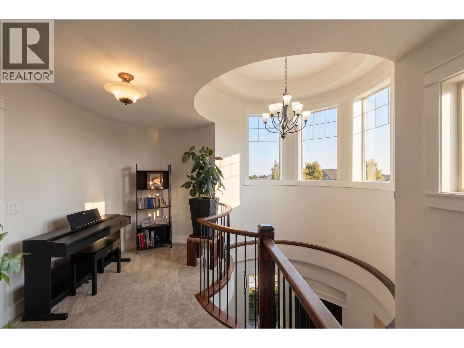 5765 Mountainside Drive, Kelowna
