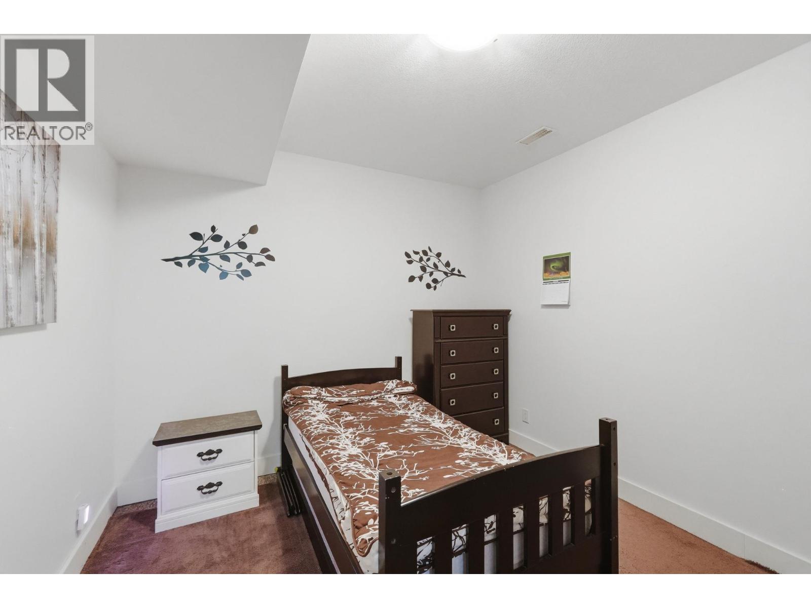 5765 Mountainside Drive, Kelowna