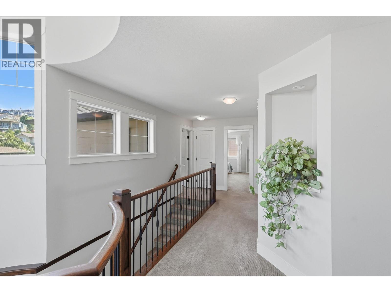 5765 Mountainside Drive, Kelowna