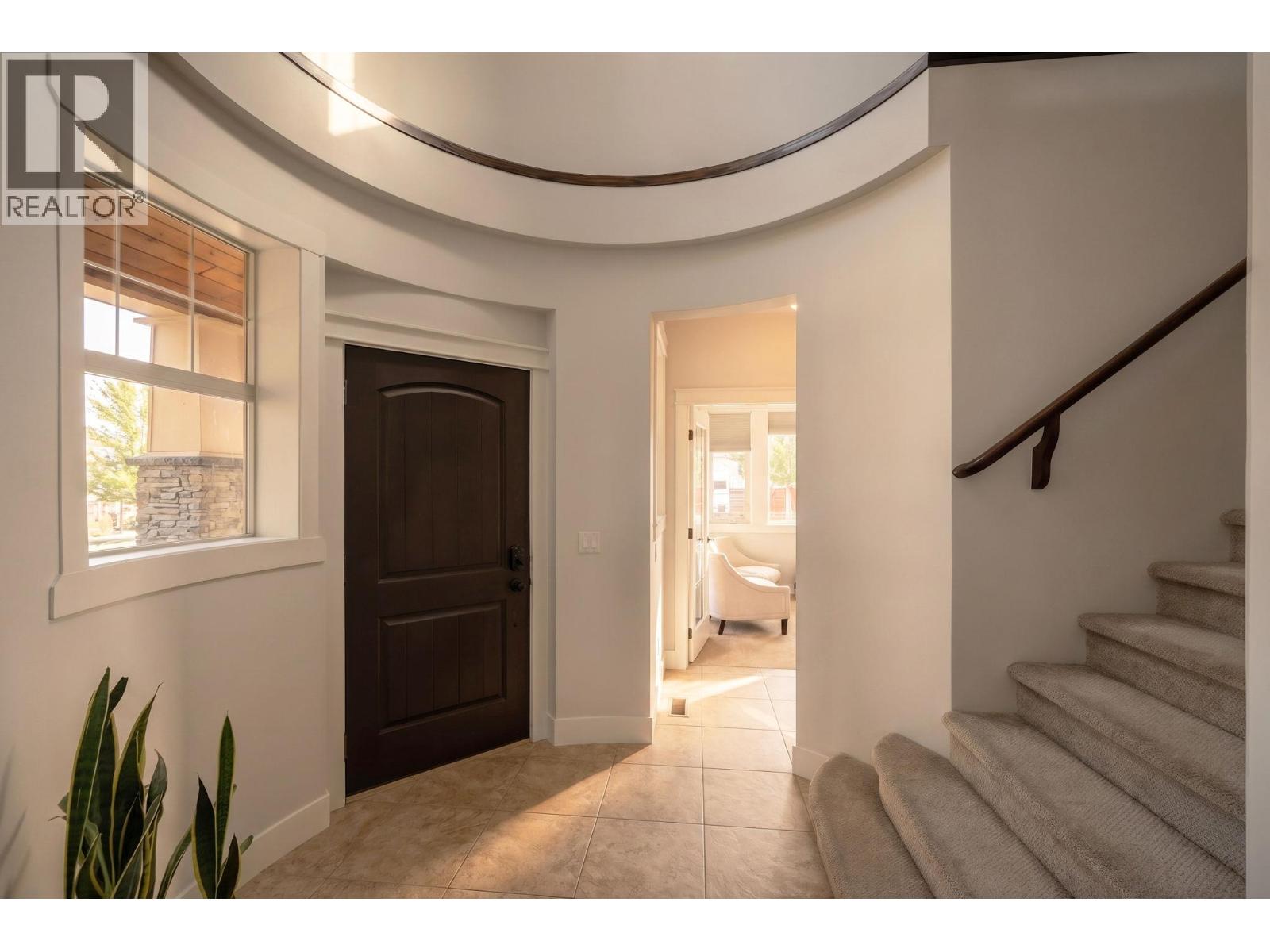 5765 Mountainside Drive, Kelowna