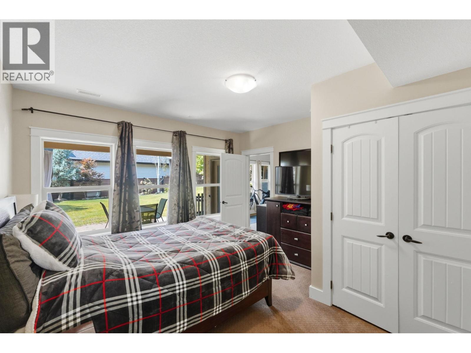 5765 Mountainside Drive, Kelowna