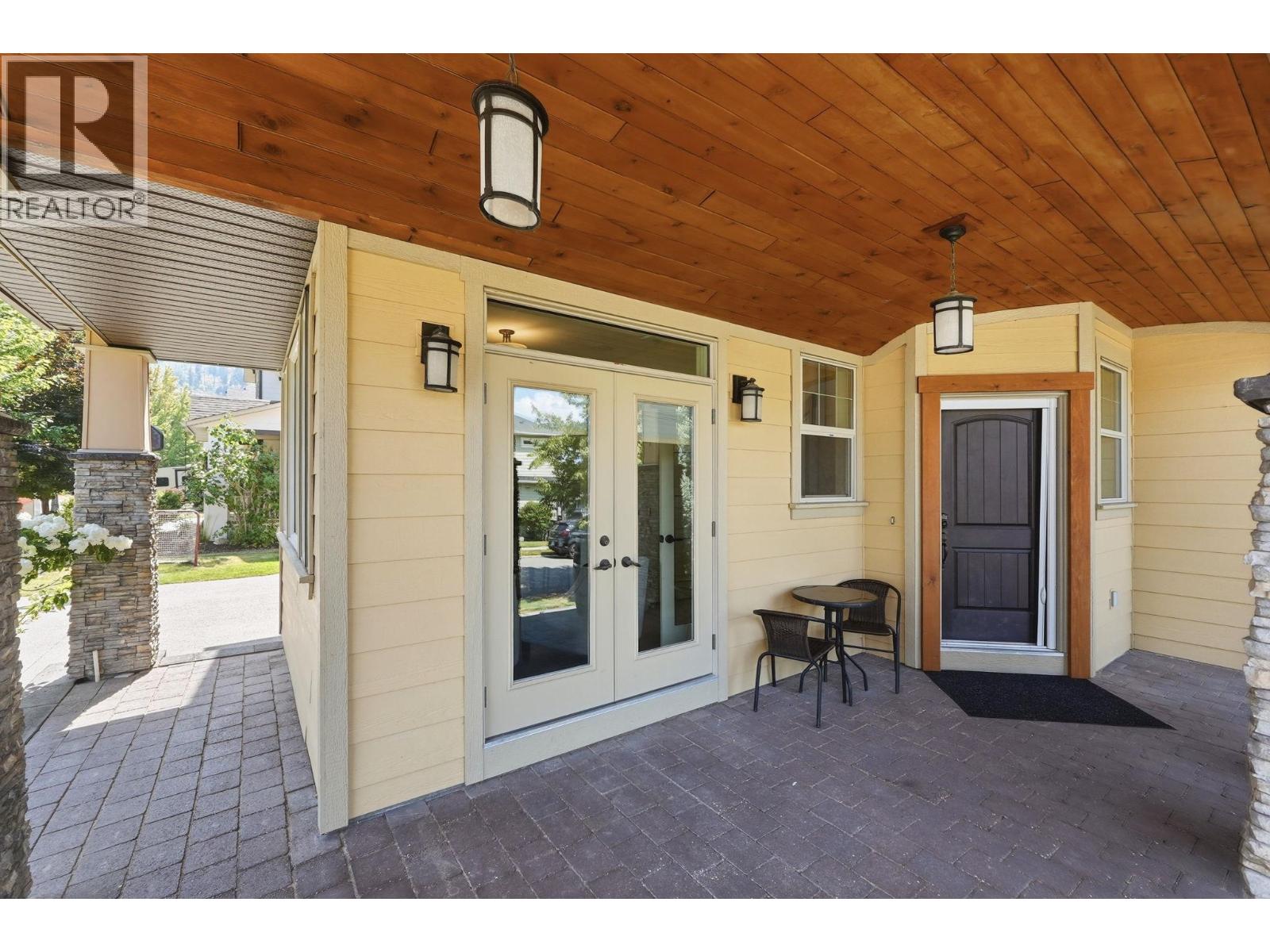 5765 Mountainside Drive, Kelowna