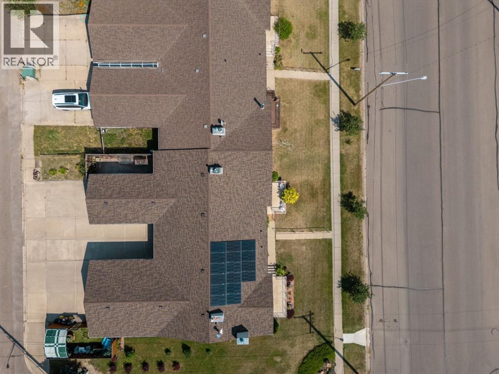 287 2 Avenue W - Image 10