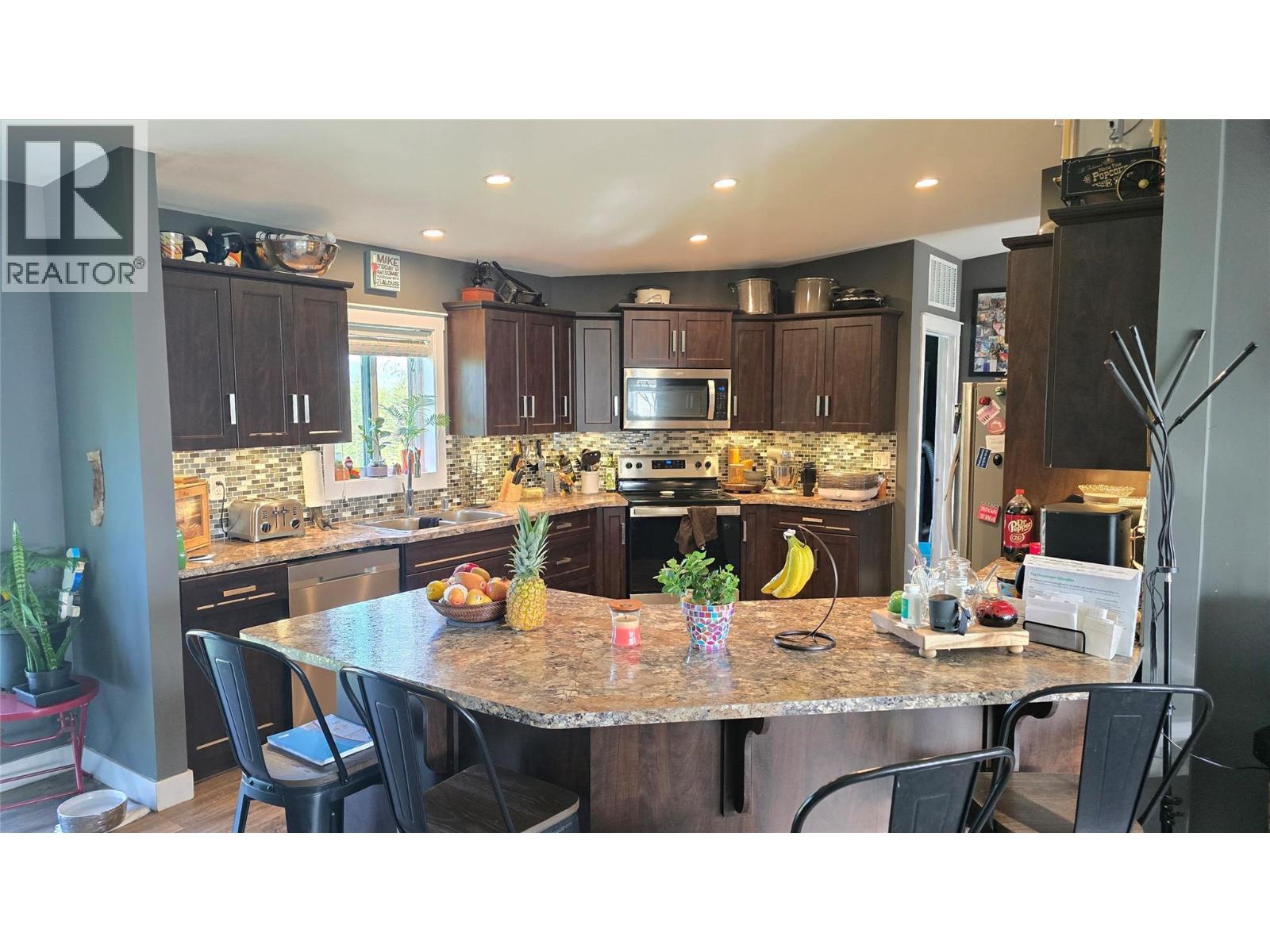 3341 Glengrove Road, Barriere — photo 3