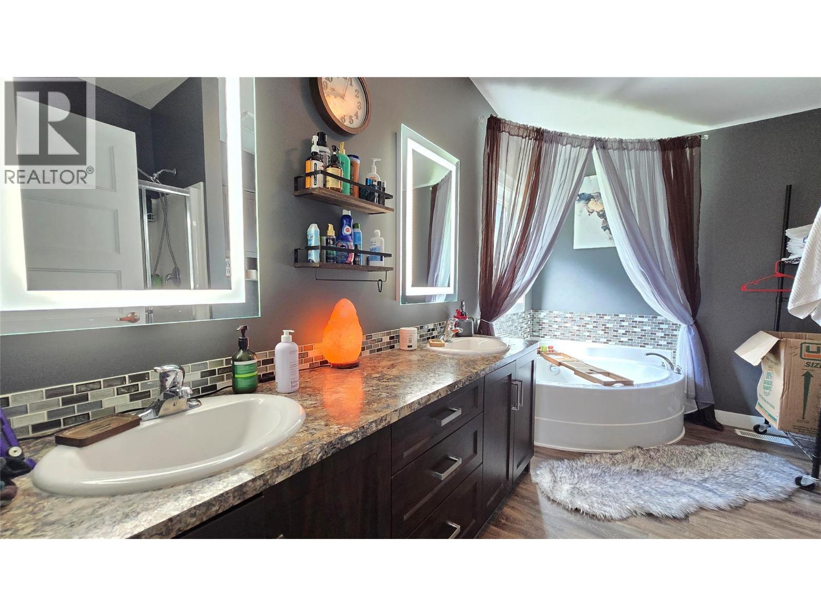 3341 Glengrove Road - 8