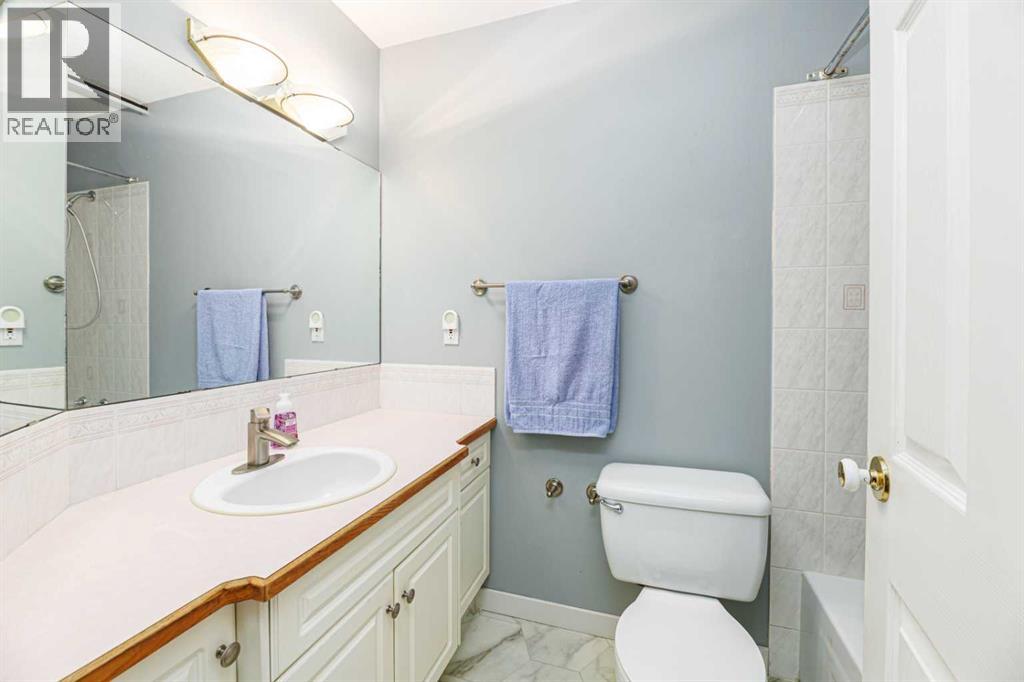 4618 55 Avenue, Lacombe