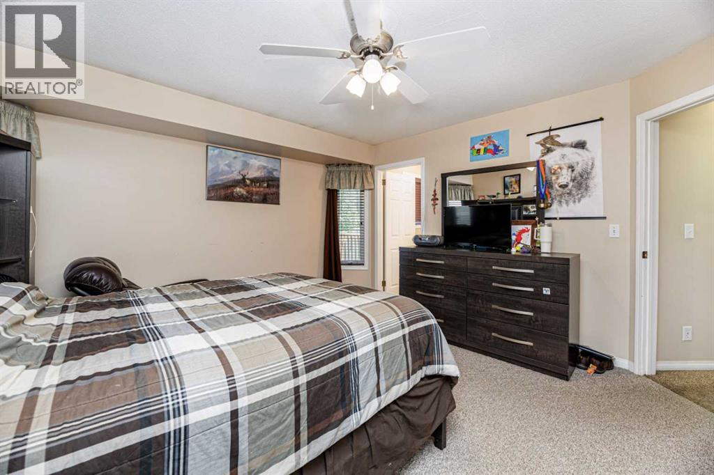 4618 55 Avenue, Lacombe