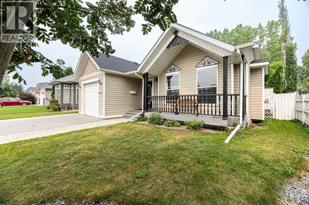4618 55 Avenue, Lacombe