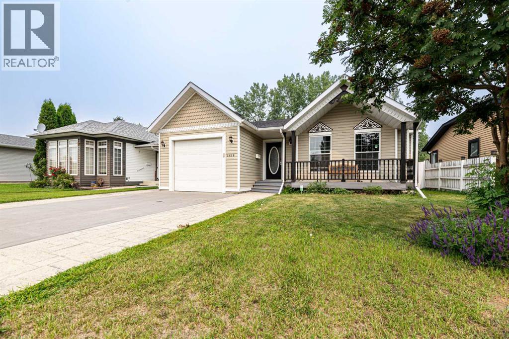 4618 55 Avenue, Lacombe