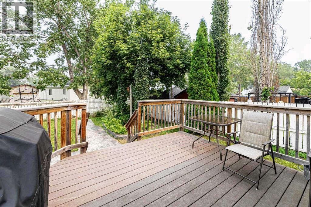 4618 55 Avenue, Lacombe