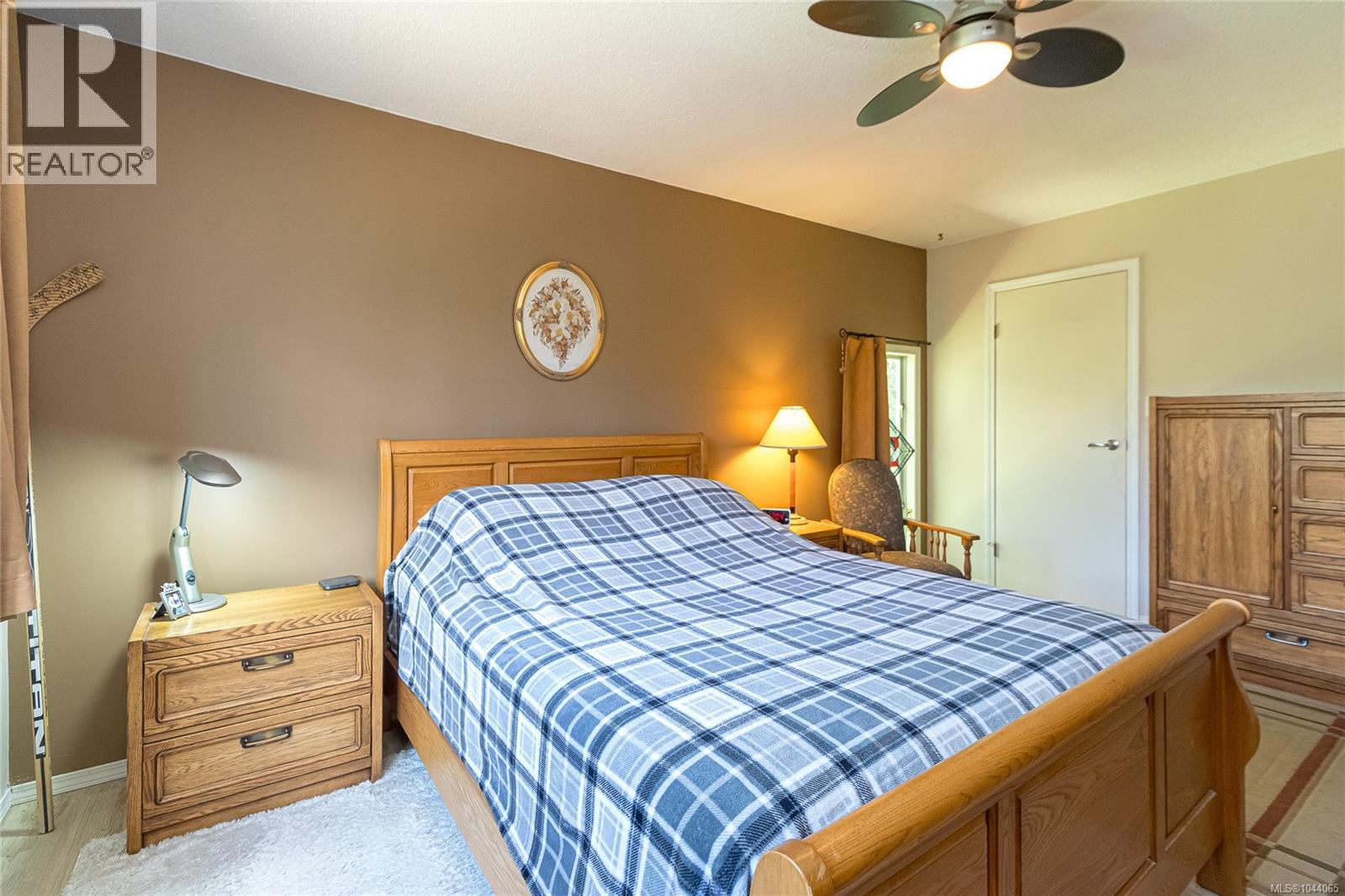 #9 6172 Alington Rd - 16