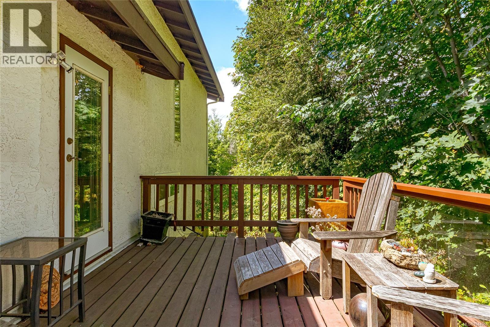 #9 6172 Alington Rd - 29