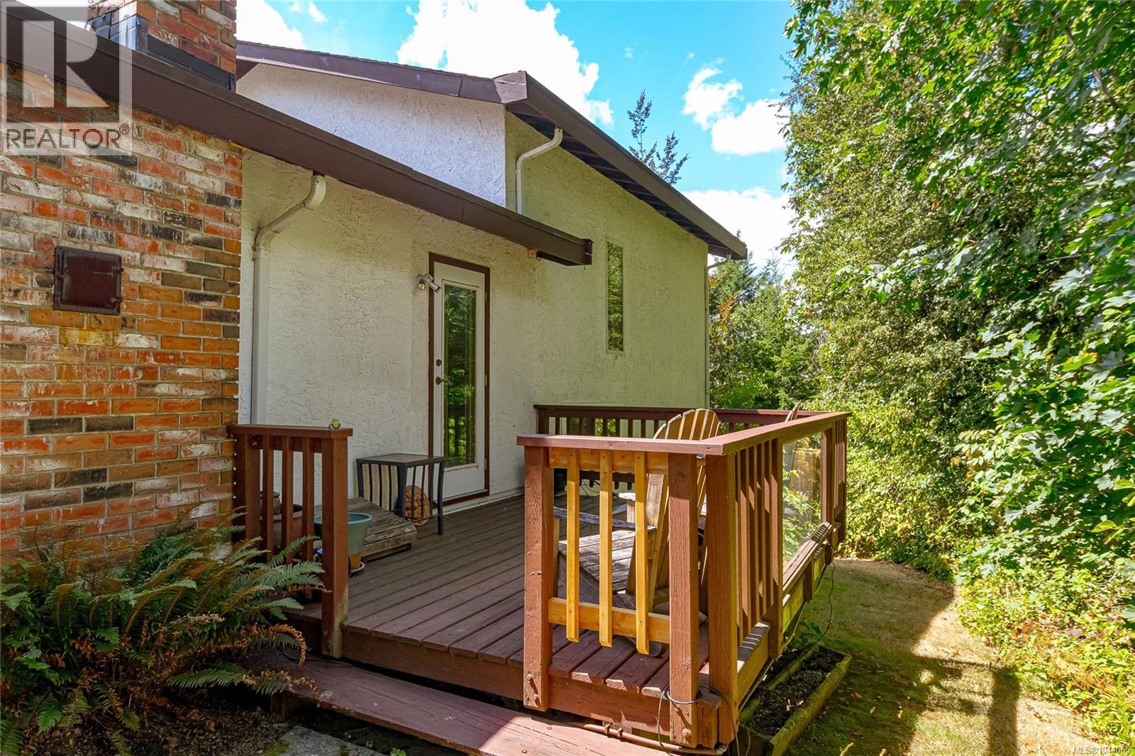 #9 6172 Alington Rd - 30