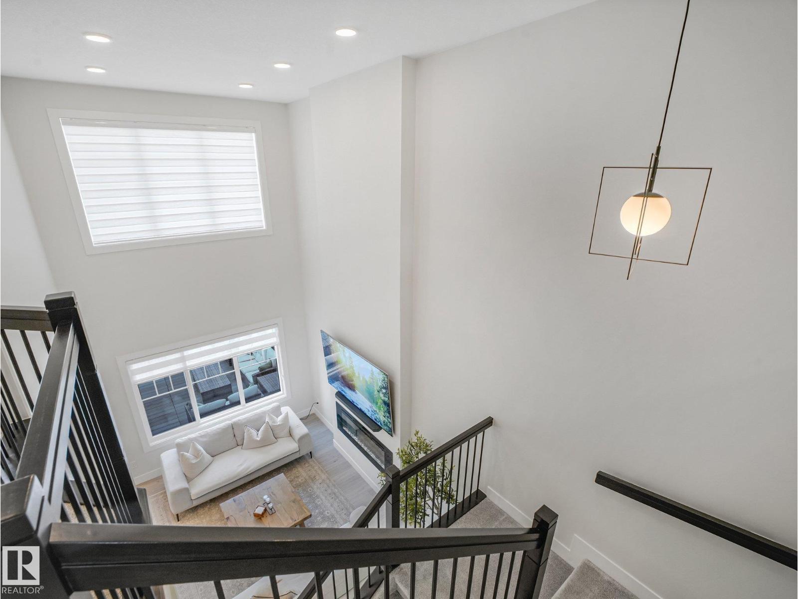1214 EATON LN NW - 43