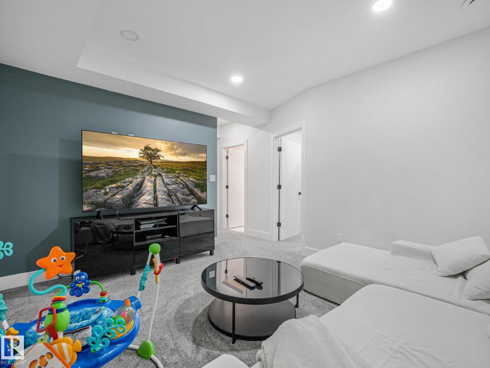 1214 EATON LN NW - 45