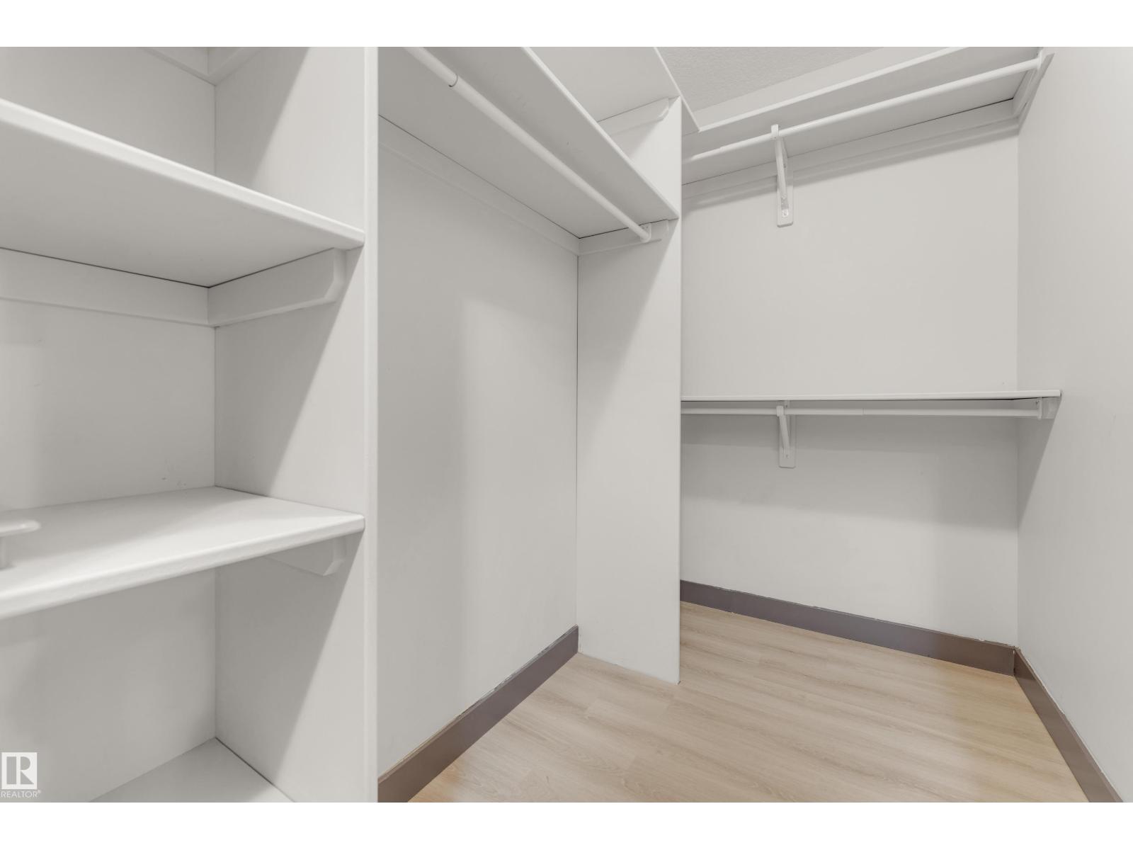 11817 37 ST NW - 26